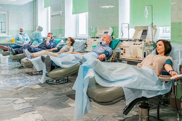 Время для доброго дела: работники департамента финансов Москвы приняли участие в донорской акции